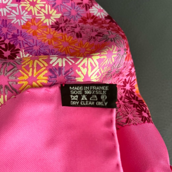 RARE Hermes Silk 90 China Limited Edition ‘Rhythm of China’ by Ding Yi. - Picture 6 of 6